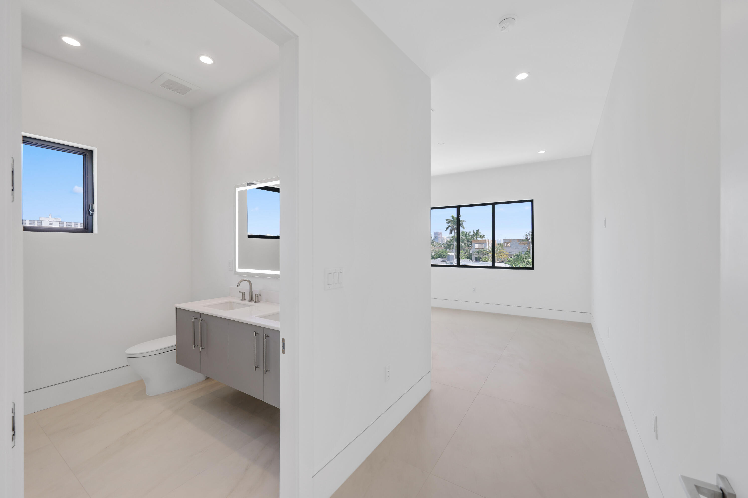 2612 NE 4th Pompano Beach, FL 33062
