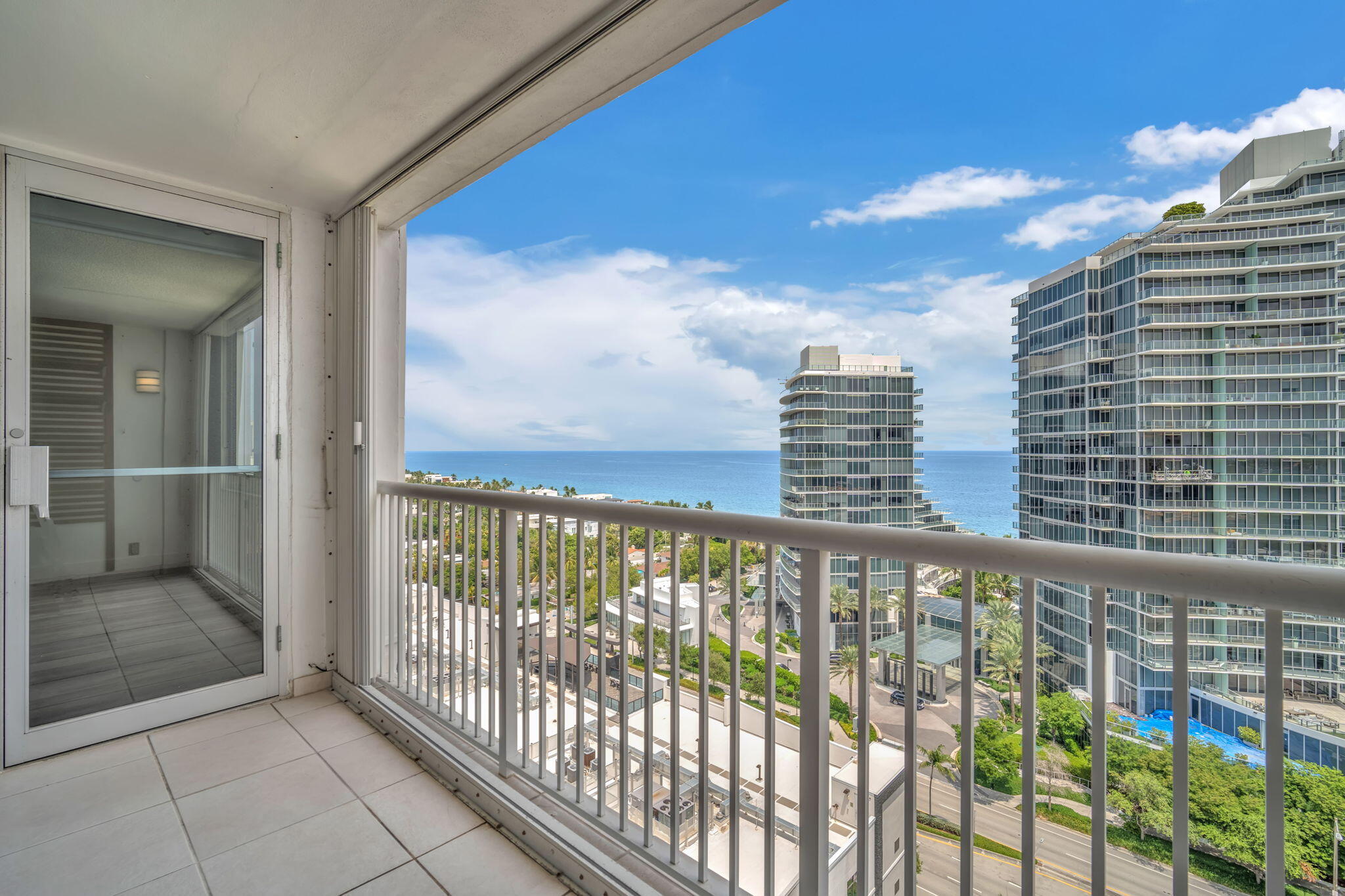 2200 NE 33rd Ave #17C