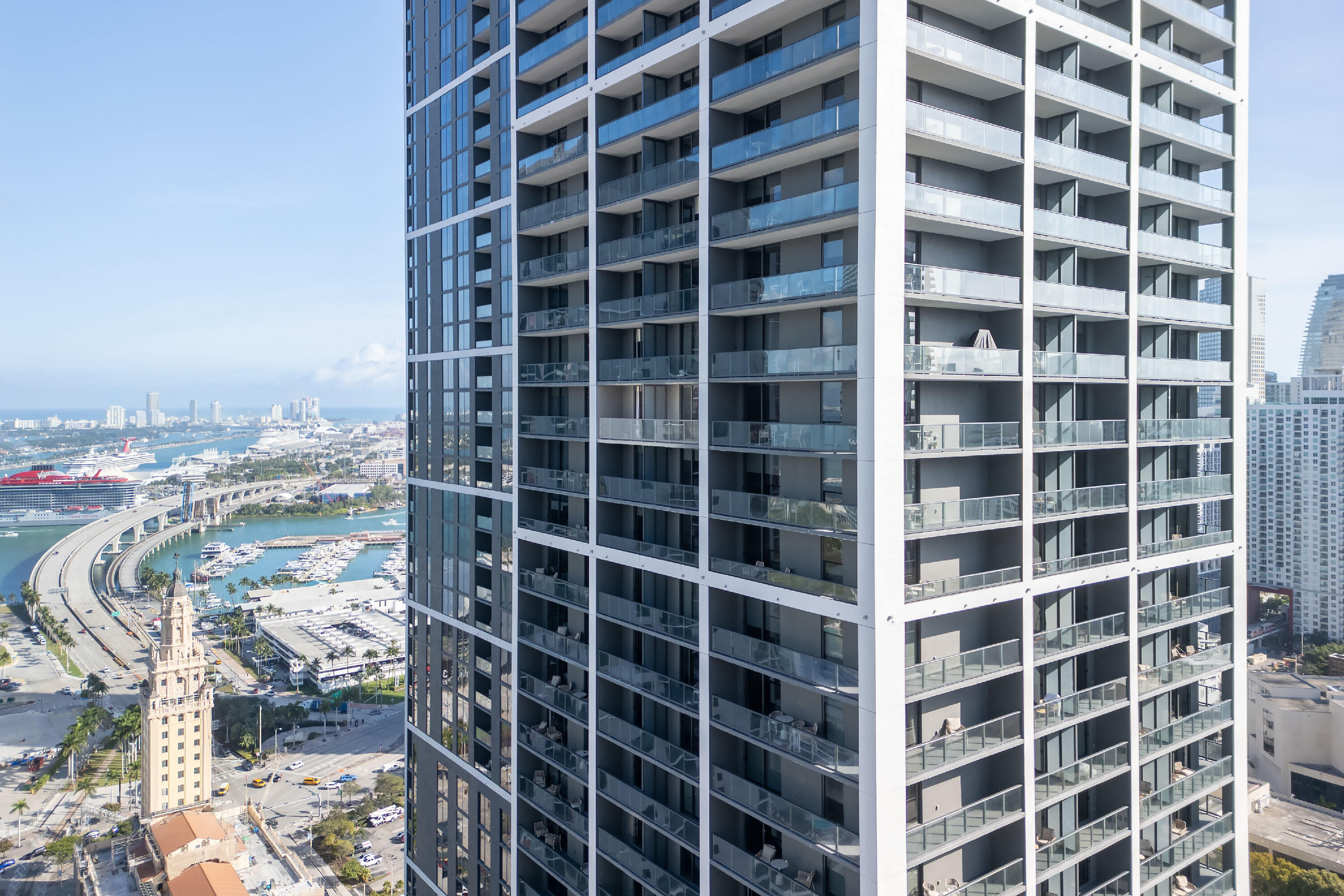 601 NE 1st Ave #3401 Miami, FL 33132