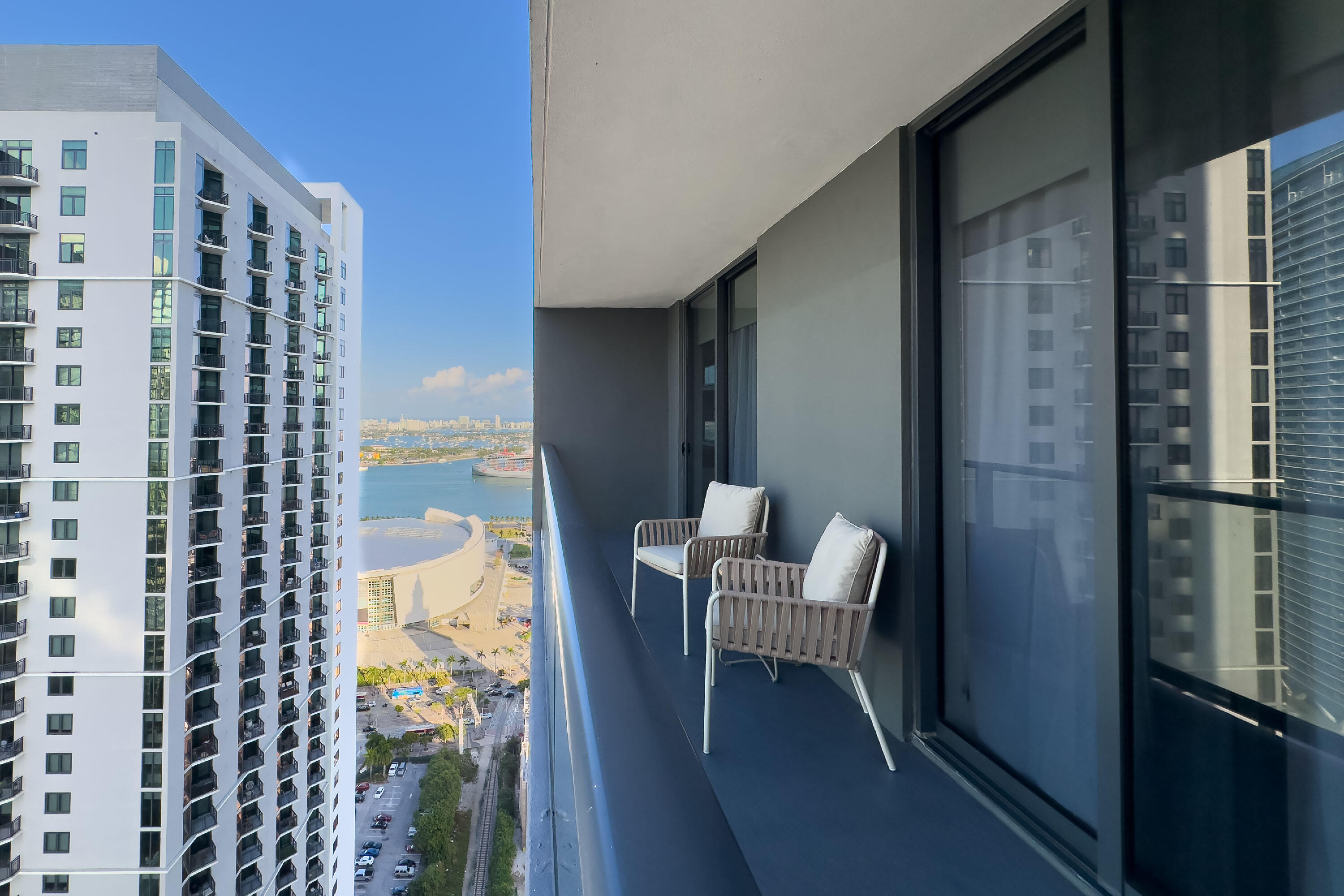 601 NE 1st Ave #3401 Miami, FL 33132