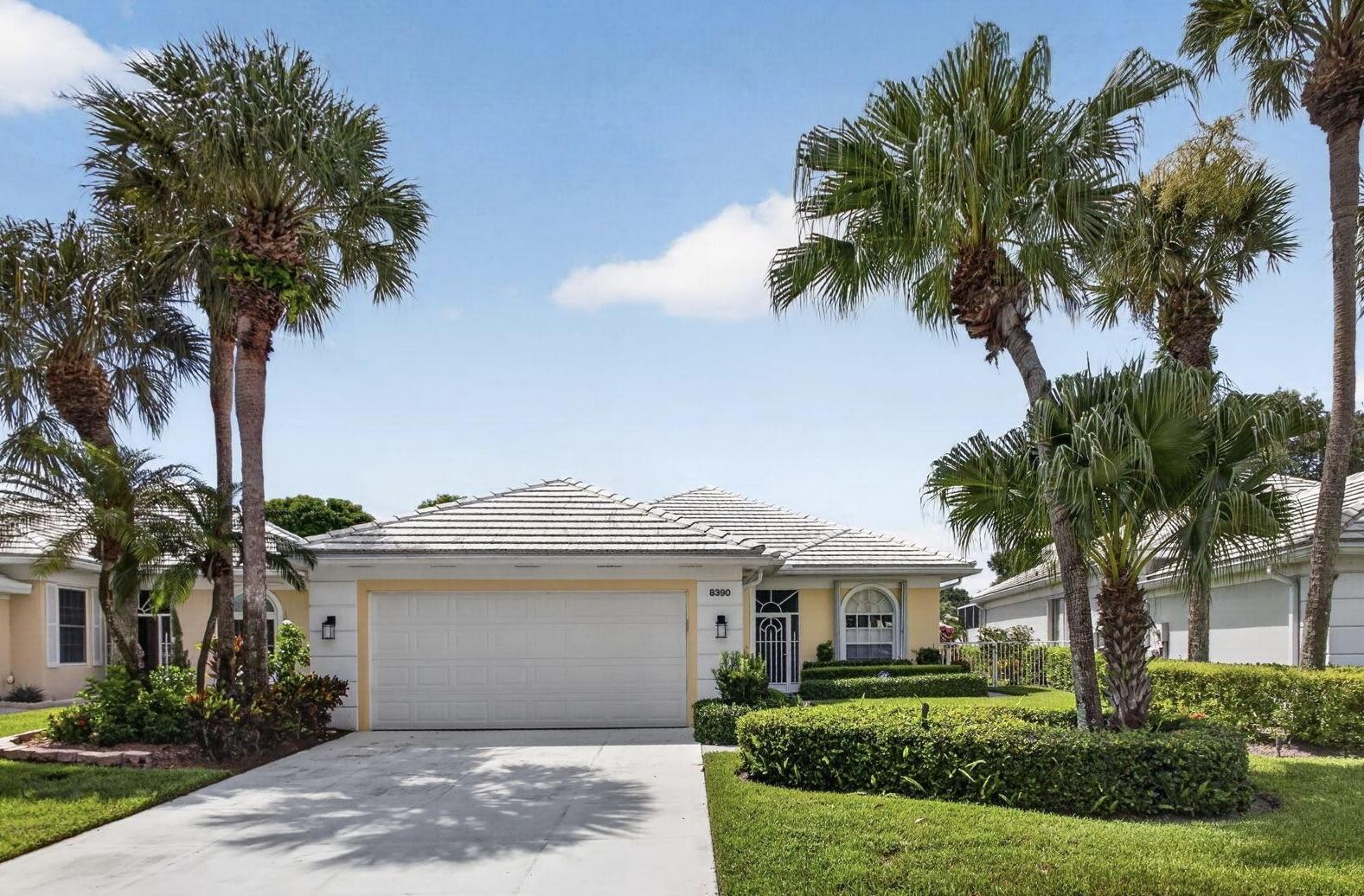 8390 E Garden Oaks Cir