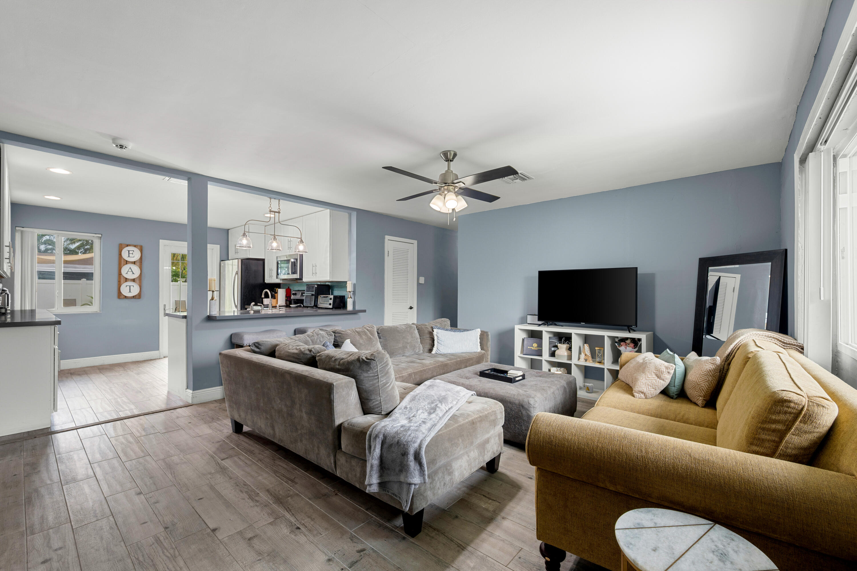 3767 SW 16th Ct Fort Lauderdale, FL 33312