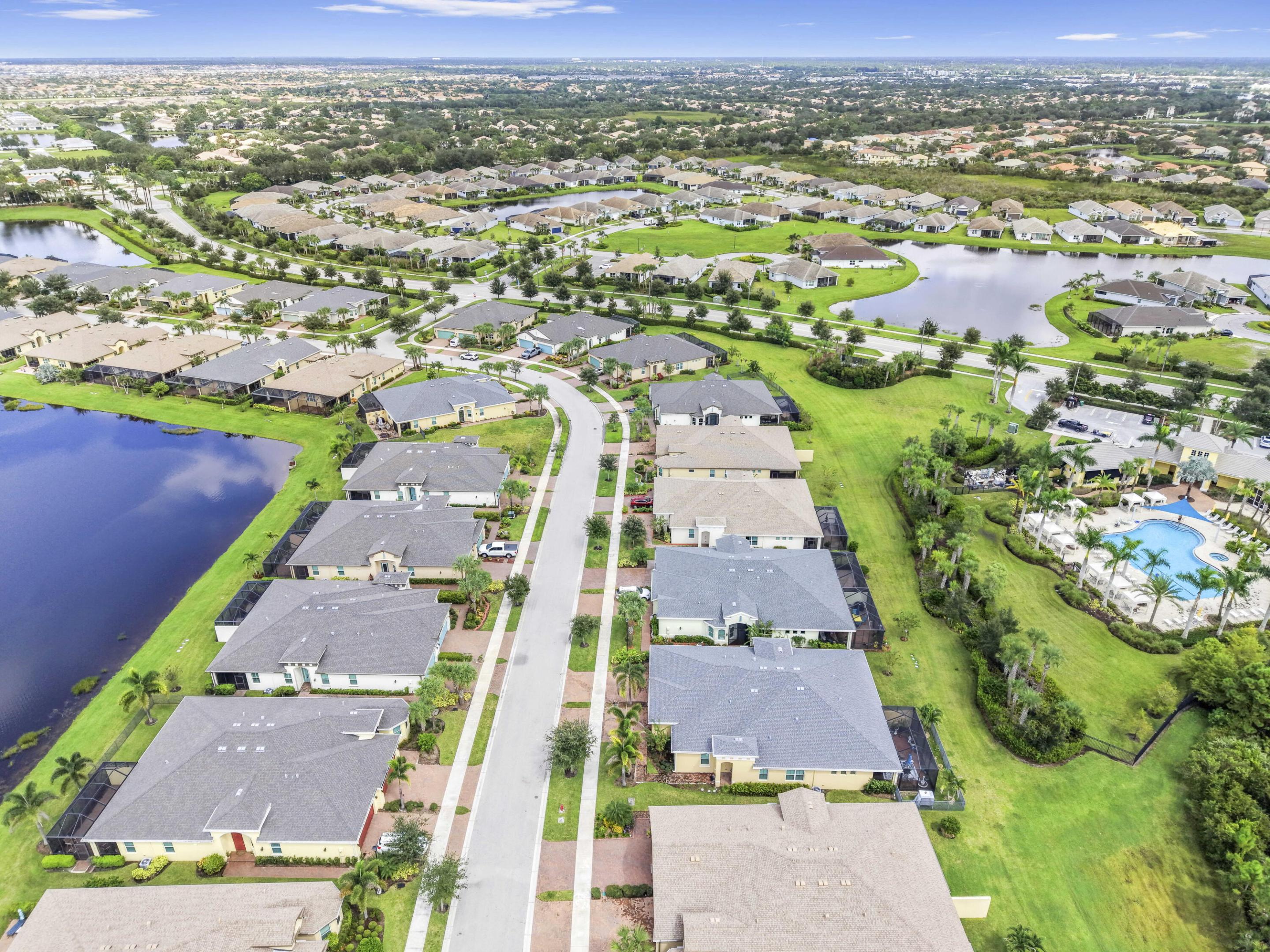 12842 SW Lake Fern Cir Port St Lucie, FL 34987