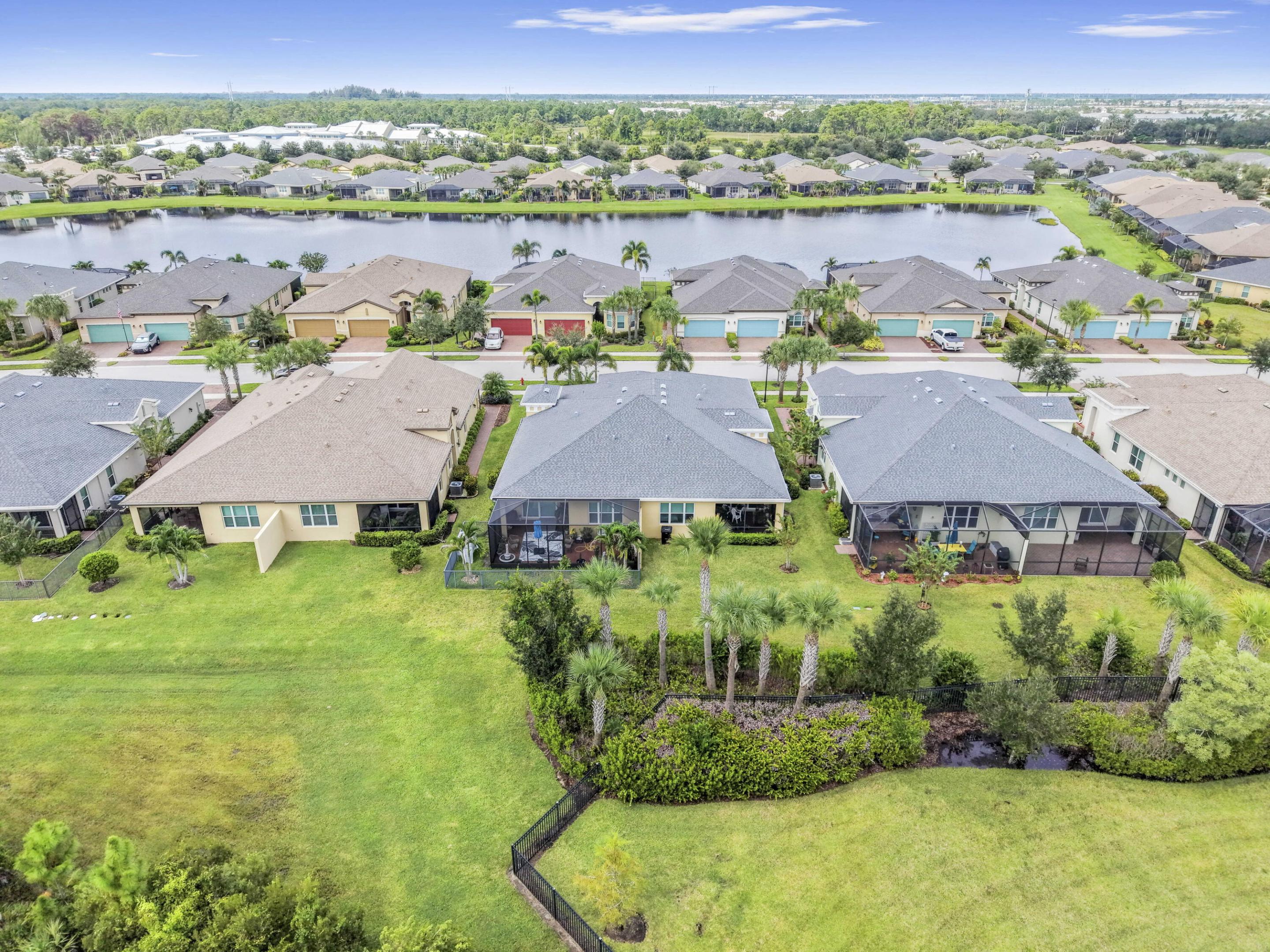 12842 SW Lake Fern Cir Port St Lucie, FL 34987