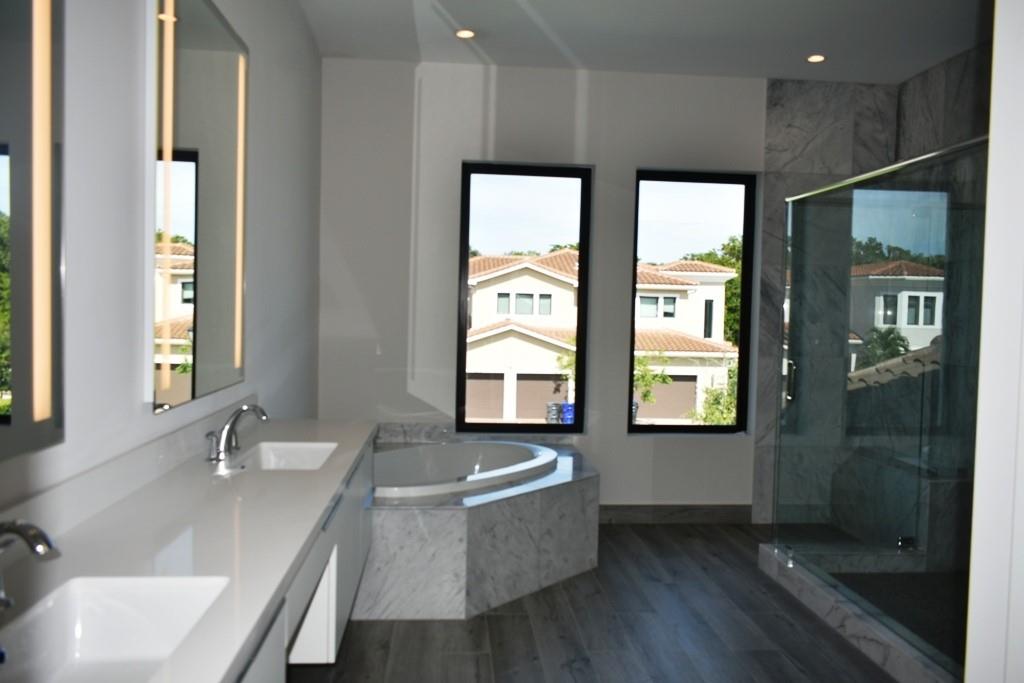 5704 Ashwood Cir,Hollywood, FL 33312