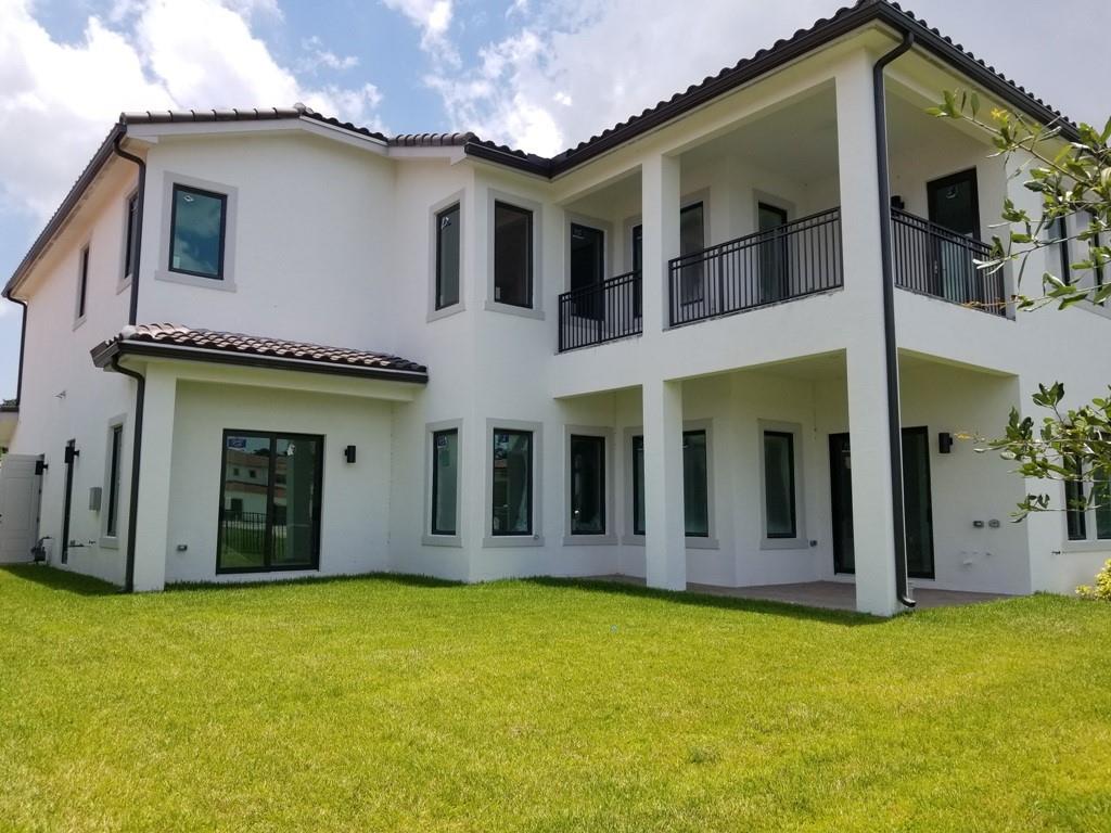 5704 Ashwood Cir,Hollywood, FL 33312