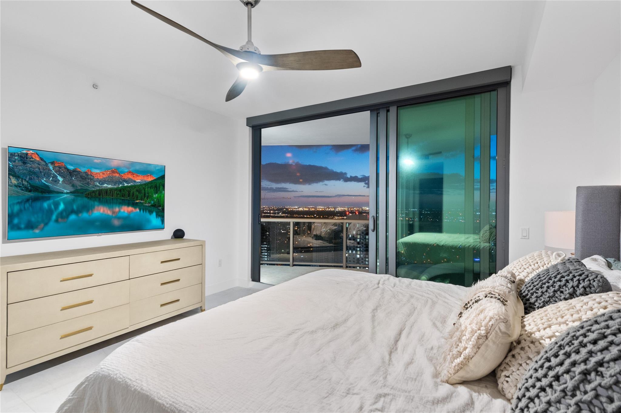 100 E Las Olas Blvd #4504 Fort Lauderdale, FL 33301