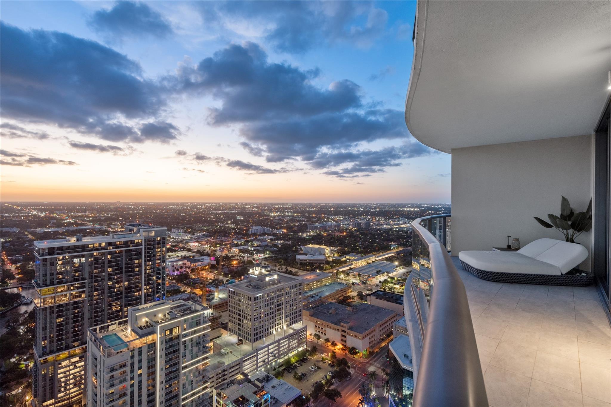 100 E Las Olas Blvd #4504 Fort Lauderdale, FL 33301