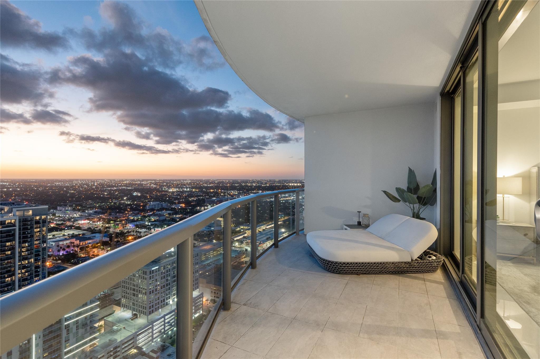 100 E Las Olas Blvd #4504 Fort Lauderdale, FL 33301