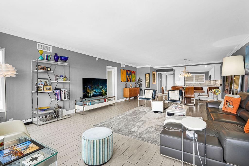 5100 Bayview Dr #404 Fort Lauderdale, FL 33308