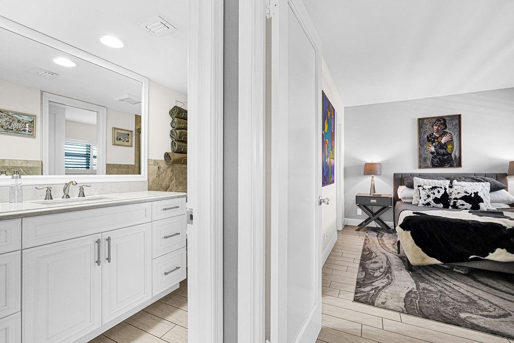 5100 Bayview Dr #404 Fort Lauderdale, FL 33308