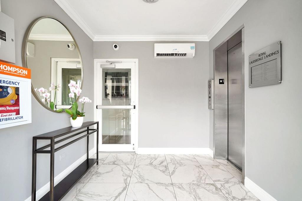 5100 Bayview Dr #404 Fort Lauderdale, FL 33308