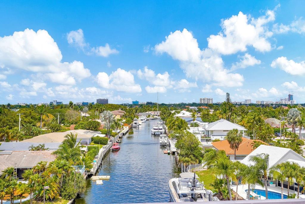 5100 Bayview Dr #404 Fort Lauderdale, FL 33308