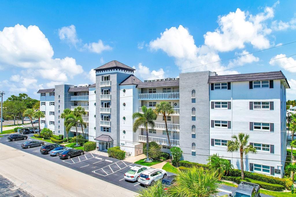 5100 Bayview Dr #404 Fort Lauderdale, FL 33308
