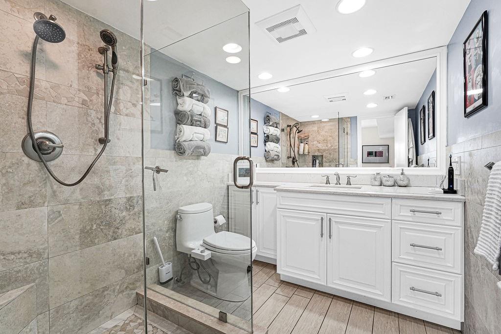 5100 Bayview Dr #404 Fort Lauderdale, FL 33308