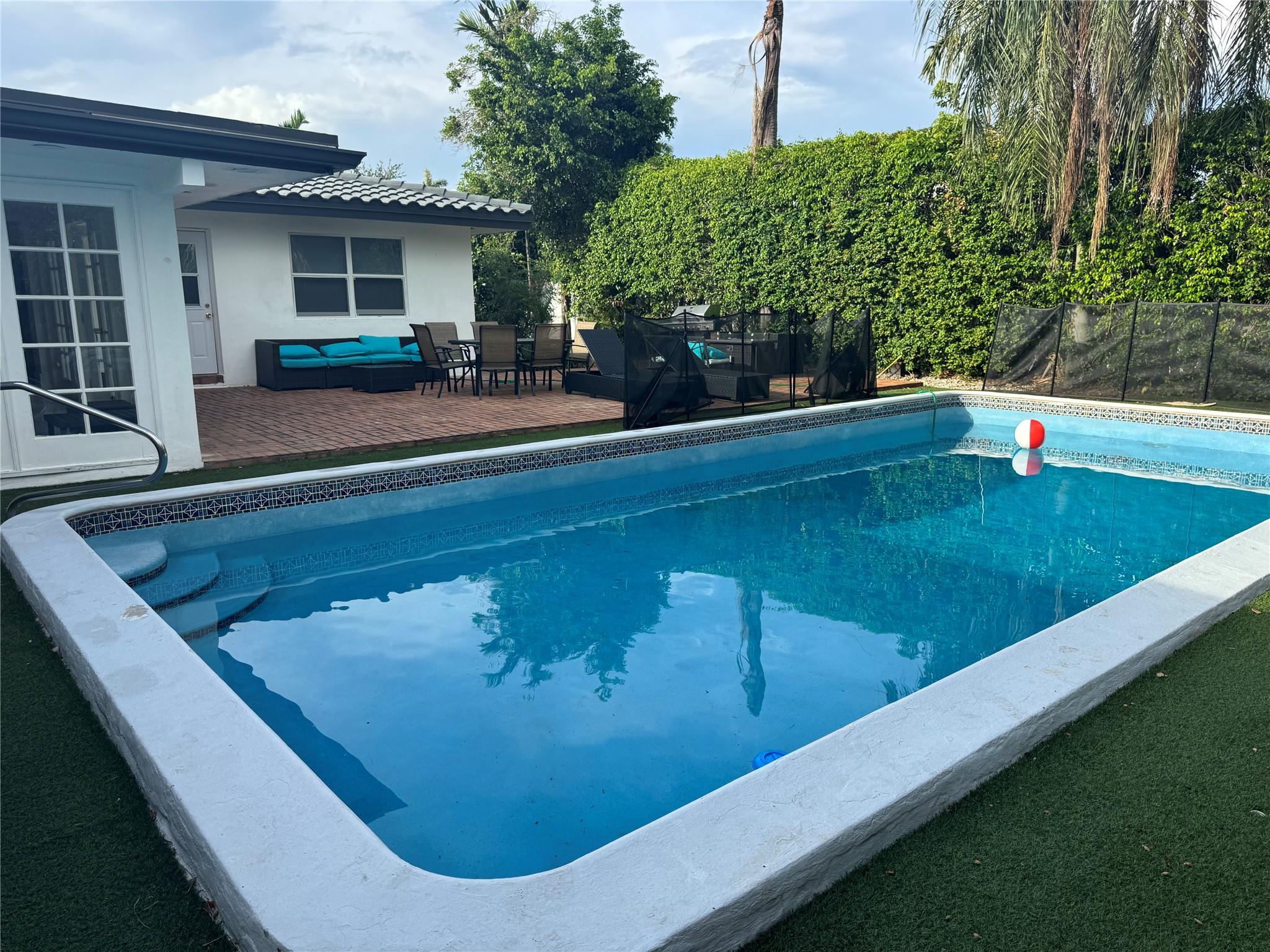 201 Calle Grande Dr