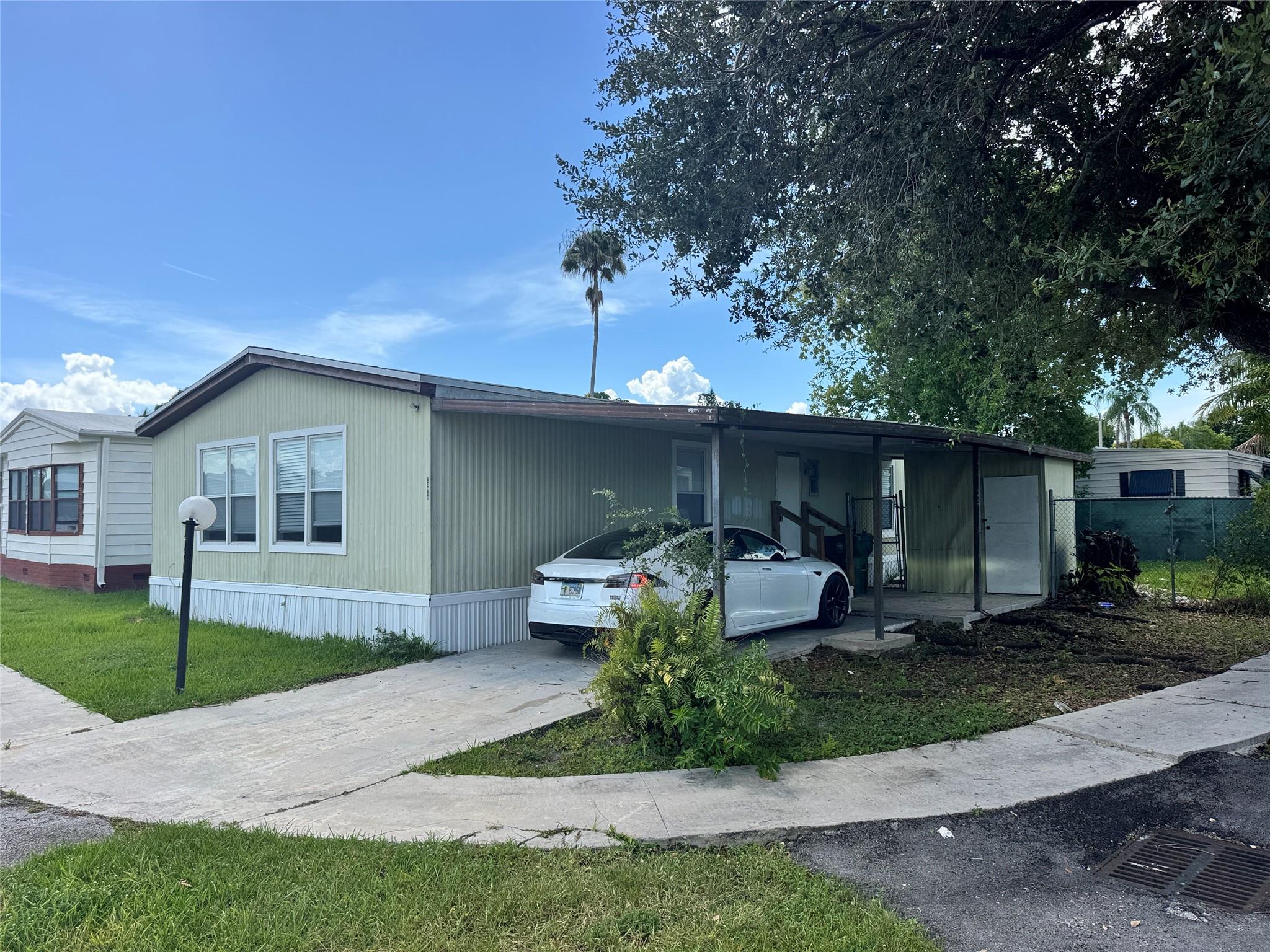 21850 NW 7th Ct