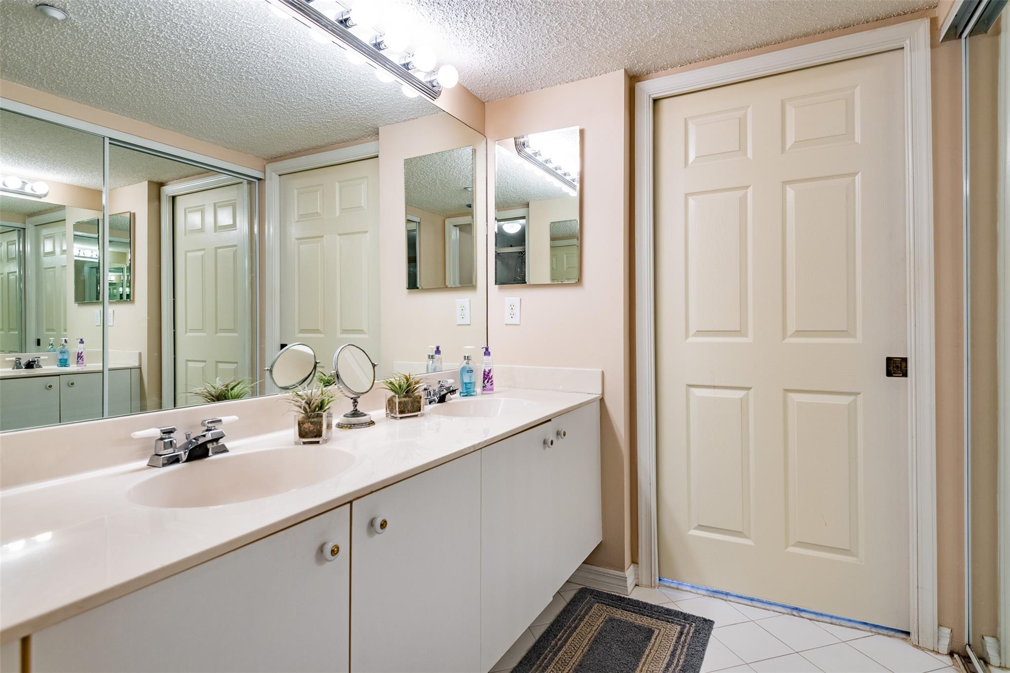 7763 Southampton Ter #215,Tamarac, FL 33321