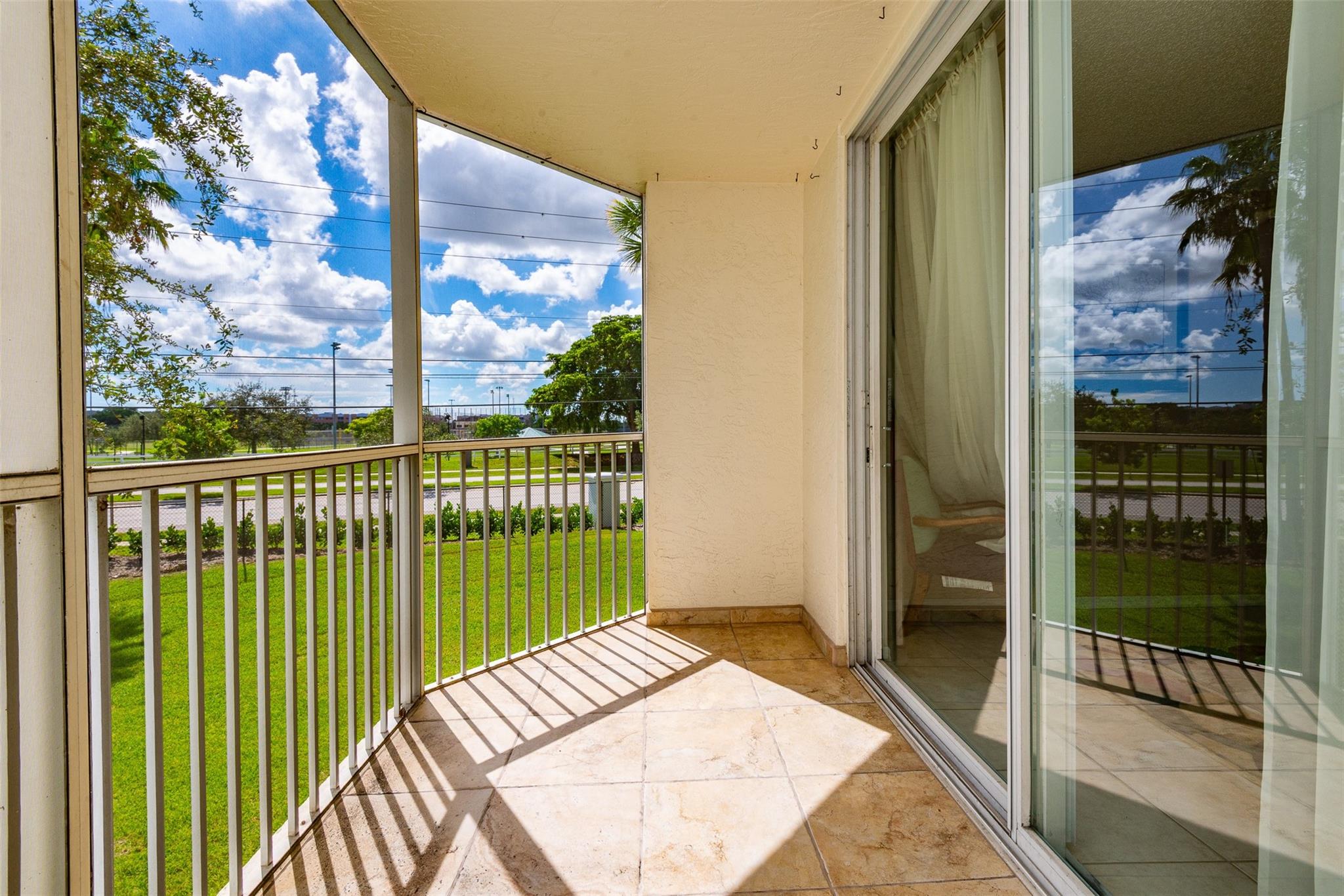 7763 Southampton Ter #215,Tamarac, FL 33321