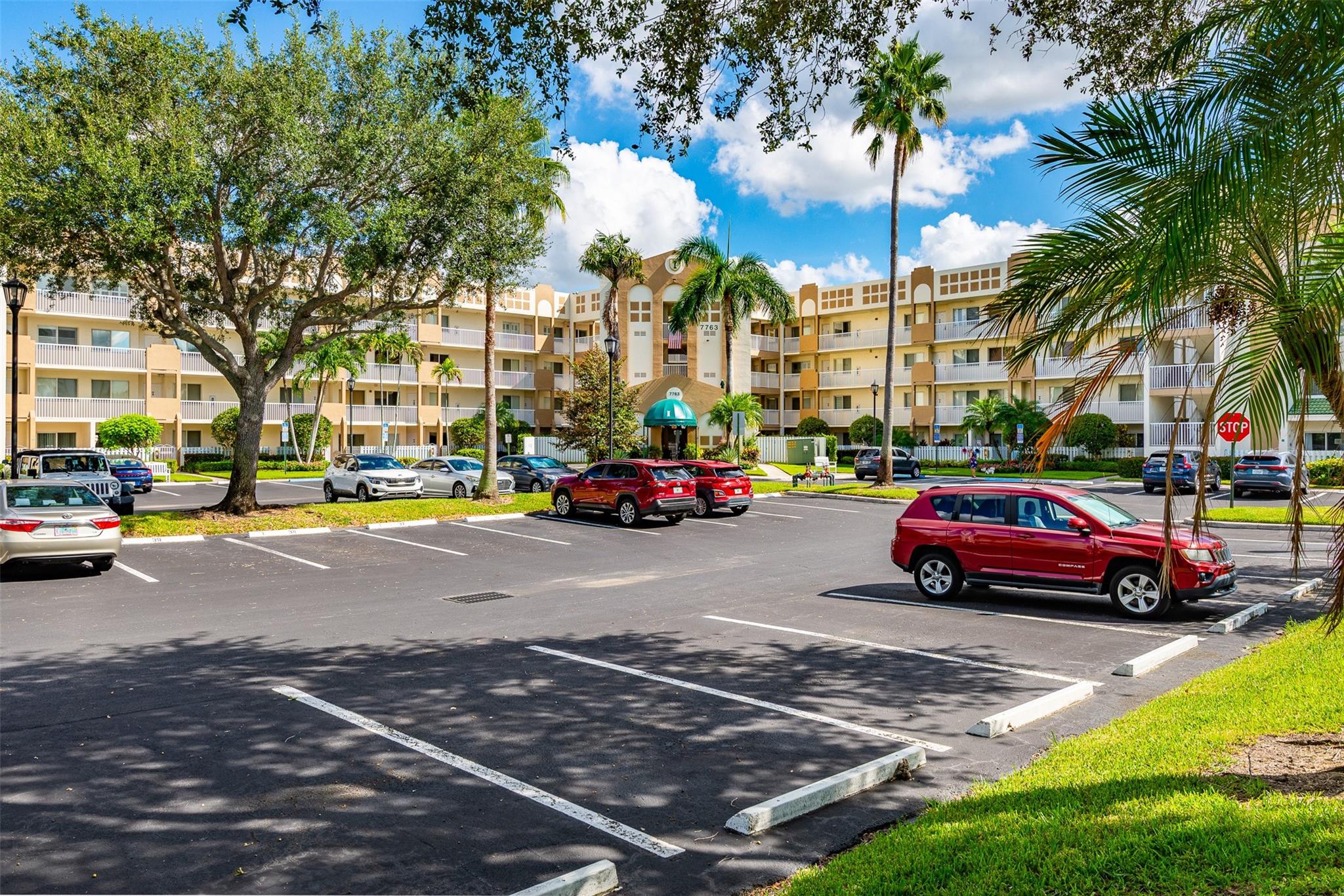 7763 Southampton Ter #215,Tamarac, FL 33321