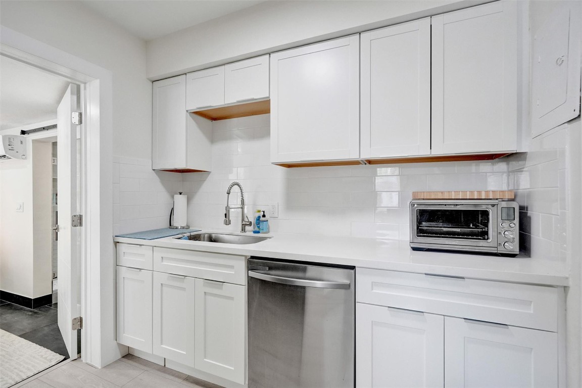 2640 SW 13th Ave Fort Lauderdale, FL 33315