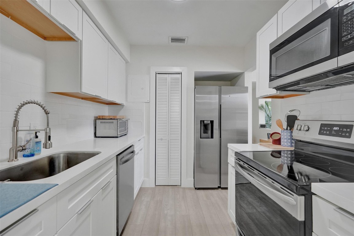 2640 SW 13th Ave Fort Lauderdale, FL 33315