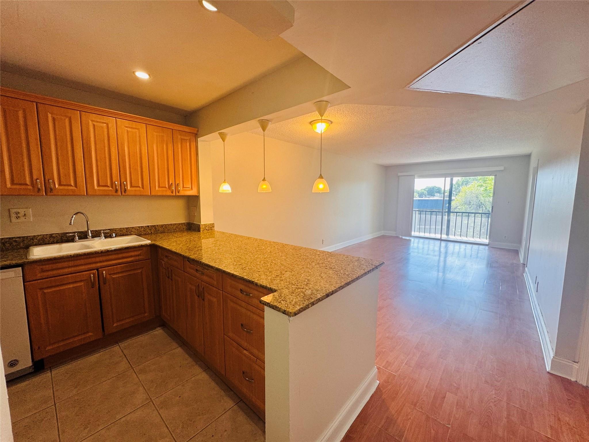 8020 Colony Cir #302