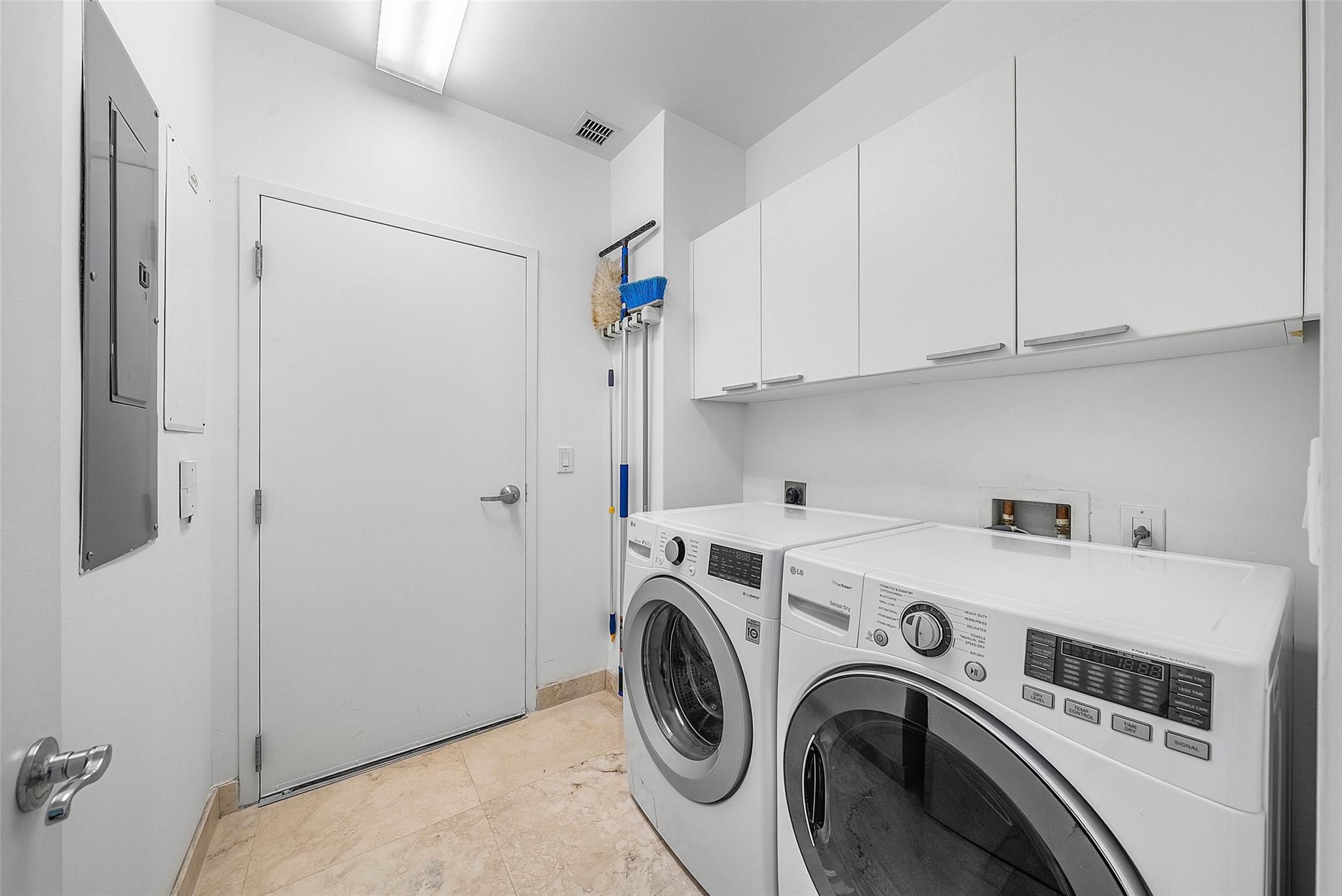 3535 S Ocean Dr #2605 Hollywood, FL 33019