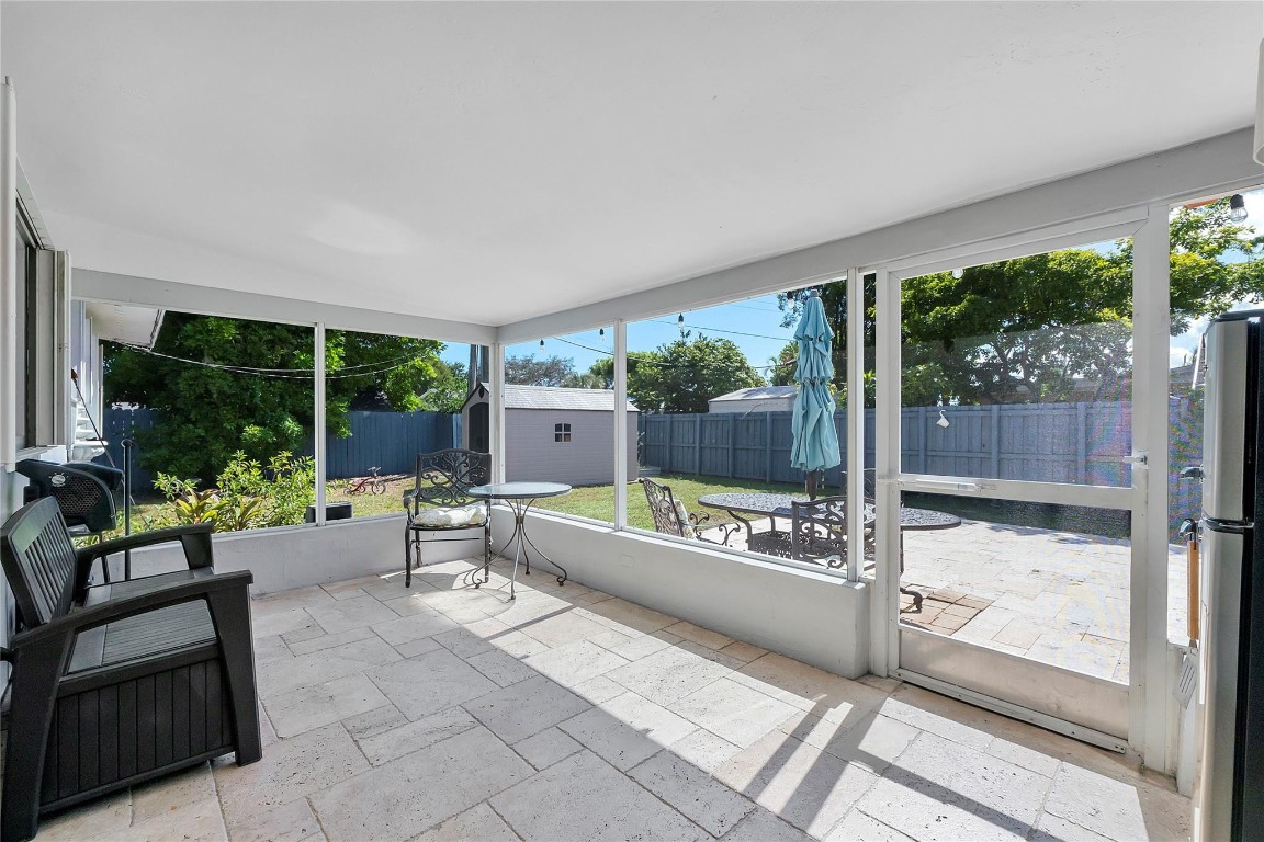 1130 NW 42nd Oakland Park, FL 33309