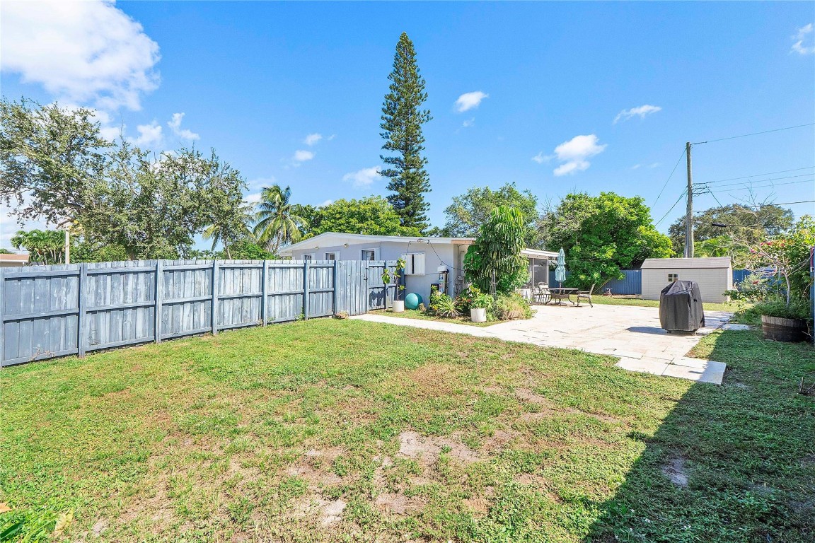 1130 NW 42nd Oakland Park, FL 33309