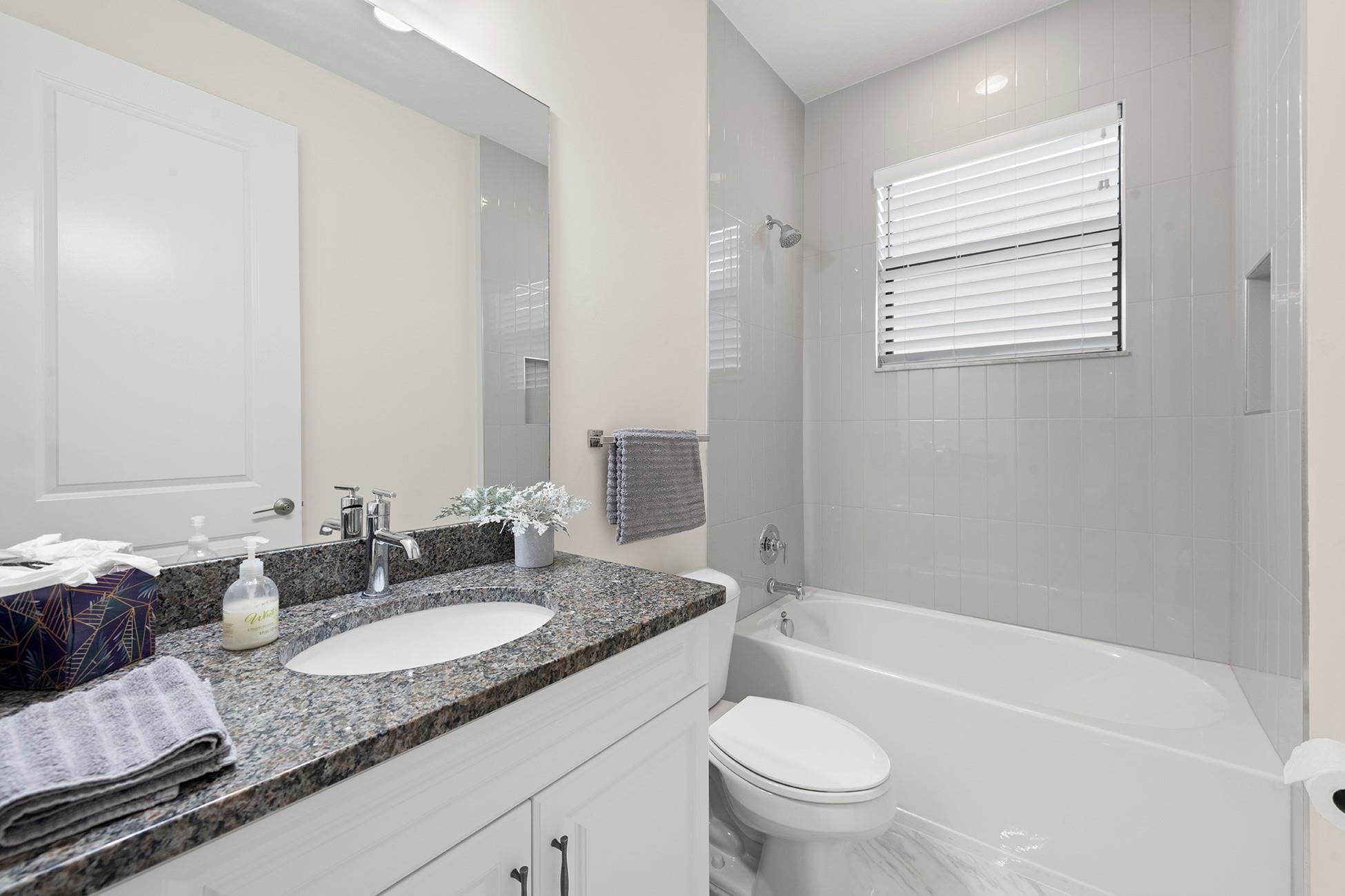 7313 Stella Ln Lake Worth, FL 33463