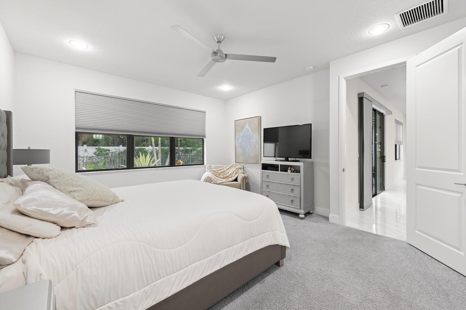 7313 Stella Ln Lake Worth, FL 33463