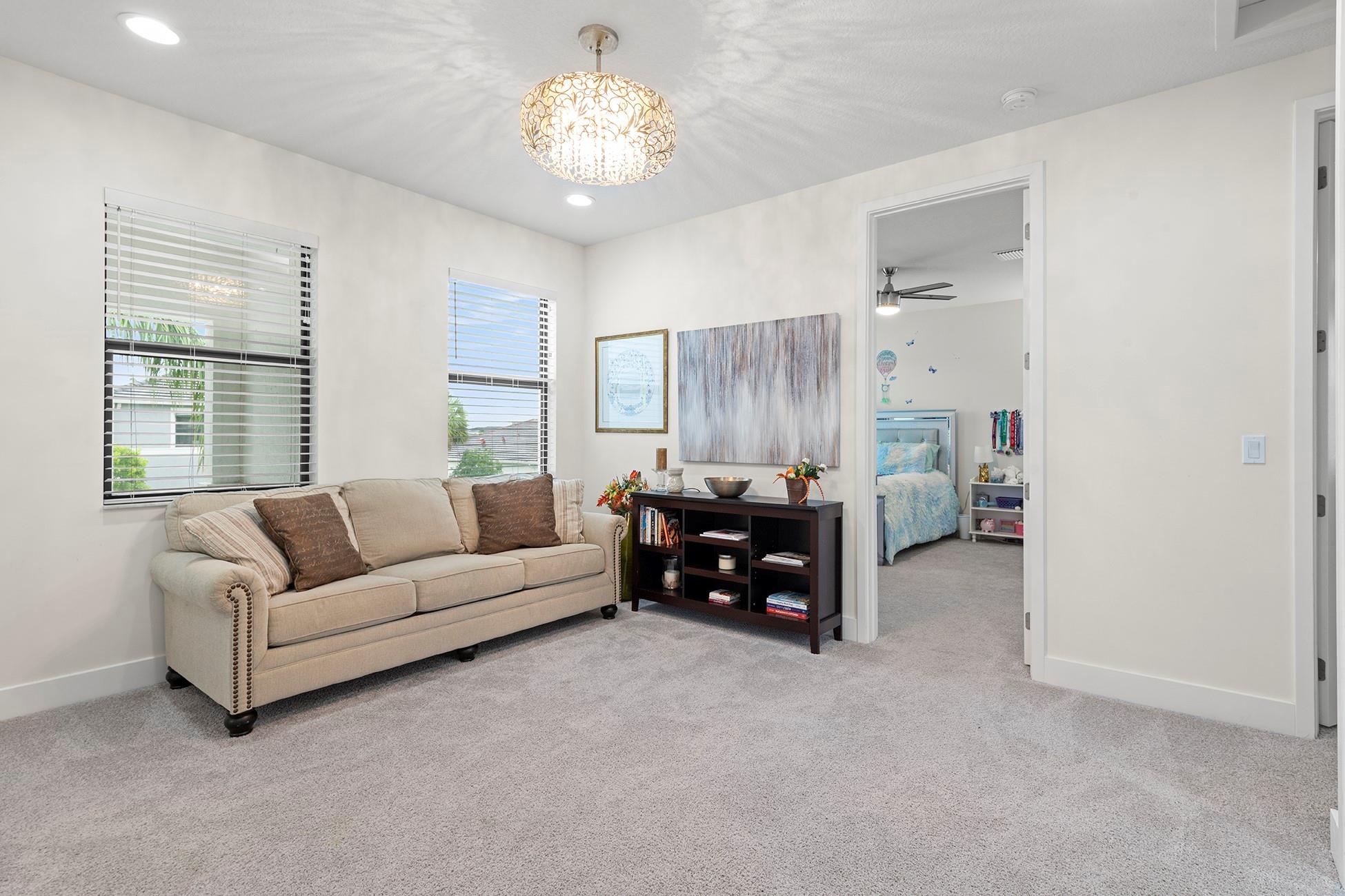 7313 Stella Ln Lake Worth, FL 33463