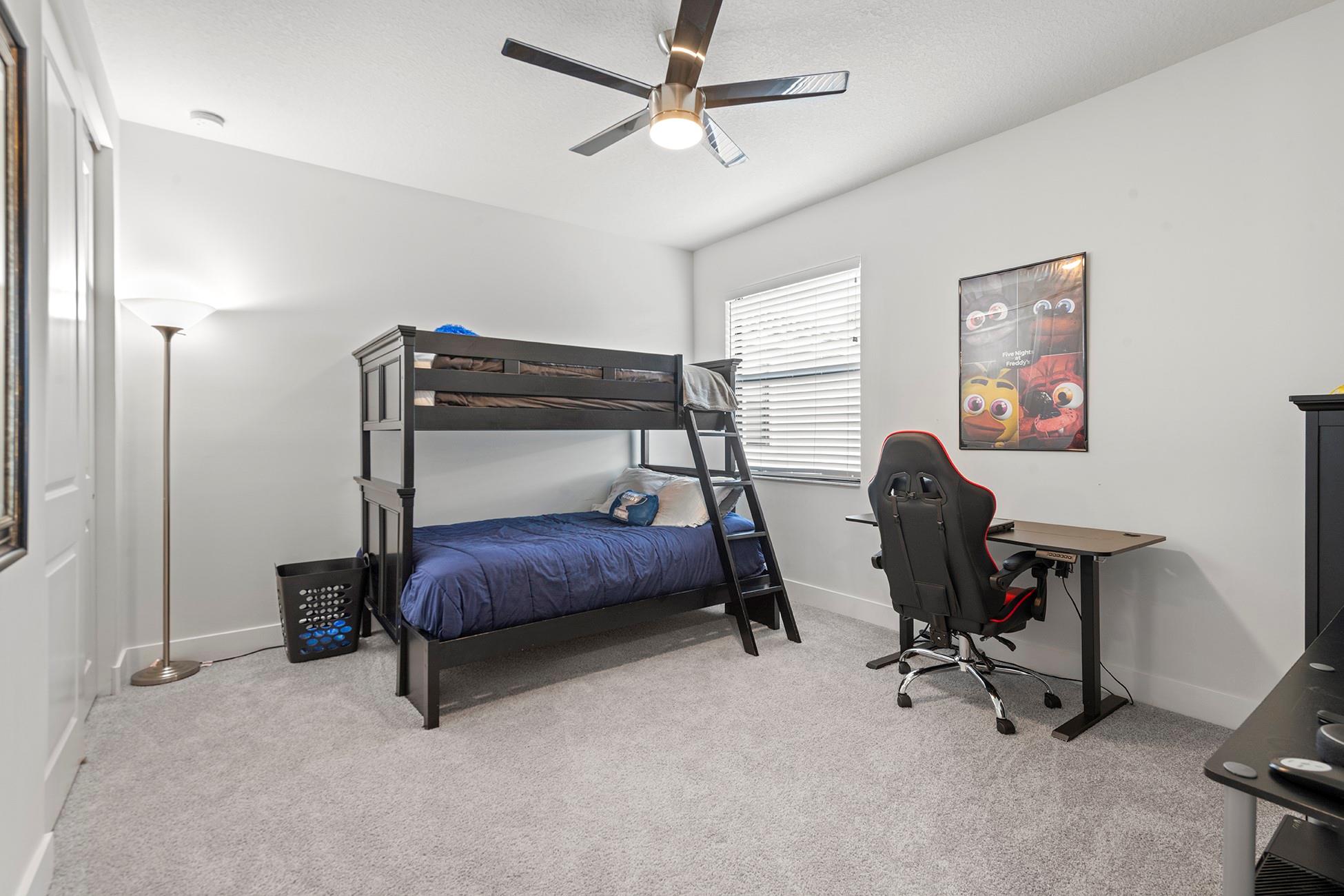 7313 Stella Ln Lake Worth, FL 33463