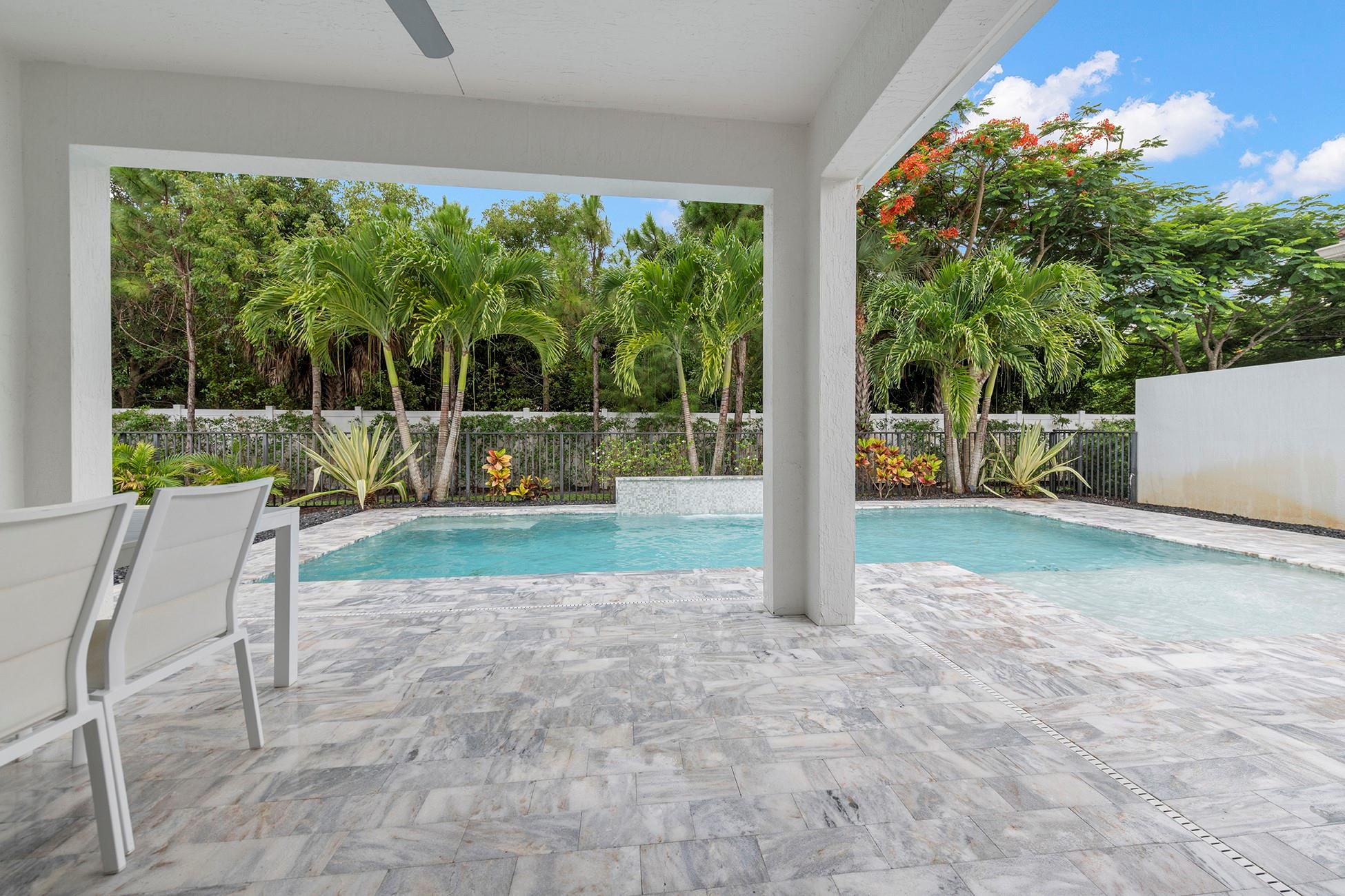 7313 Stella Ln Lake Worth, FL 33463