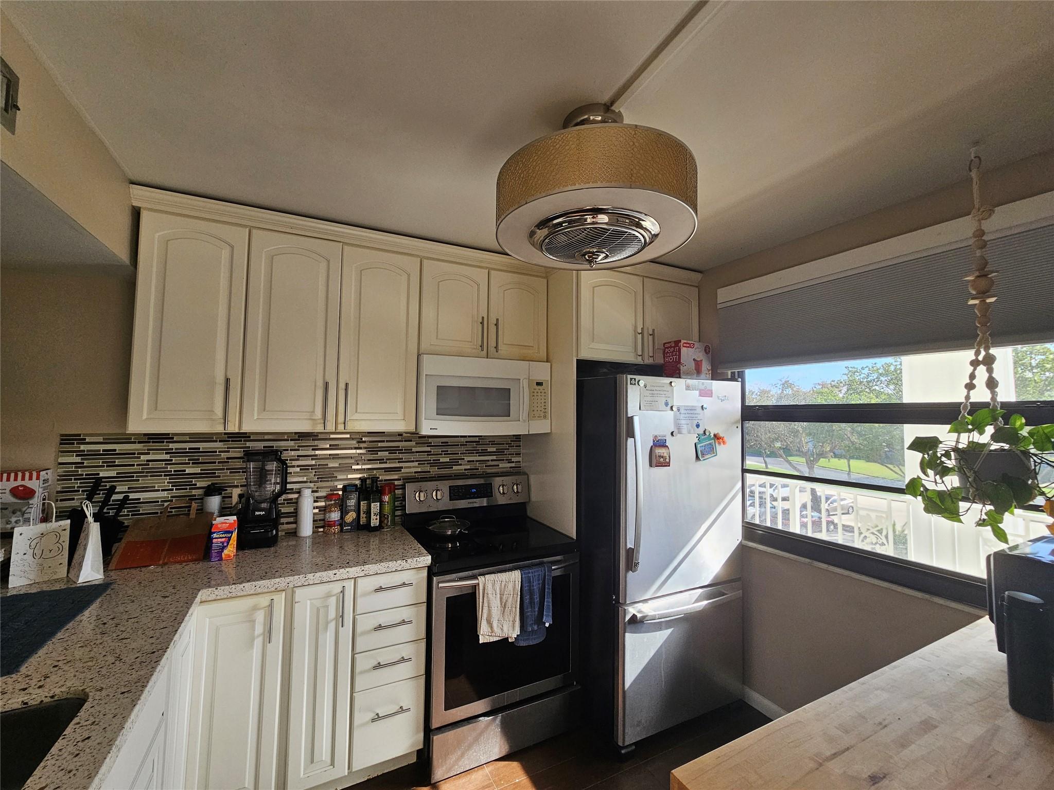 6085 S Balboa Cir #303 Boca Raton, FL 33433