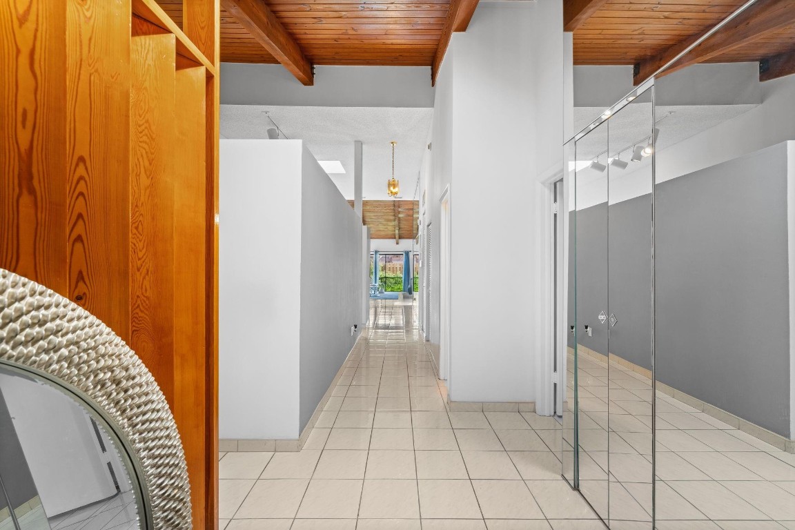 2679 S Parkview #2679 Hallandale Beach, FL 33009