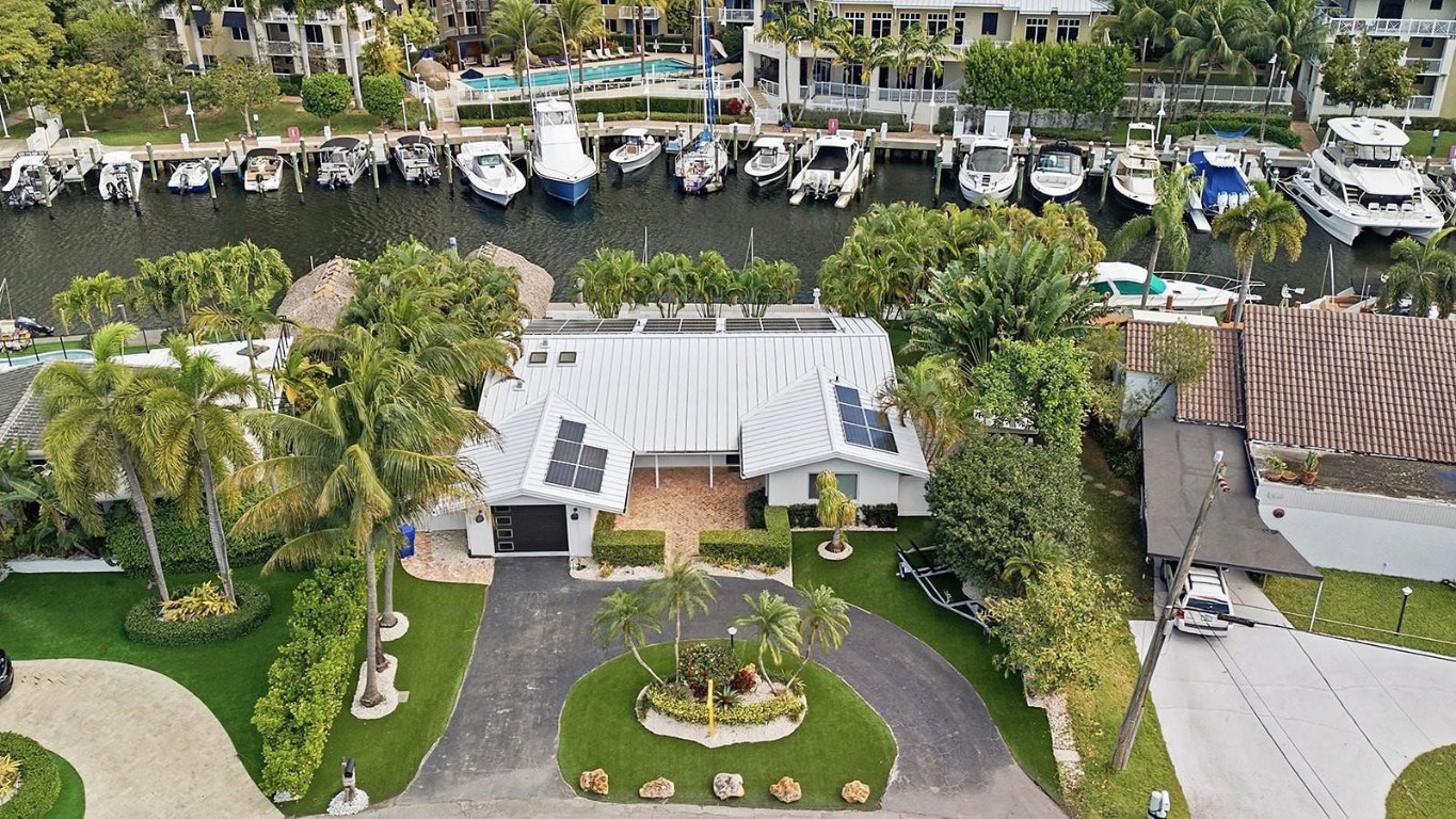 1370 E Terra Mar Pompano Beach, FL 33062