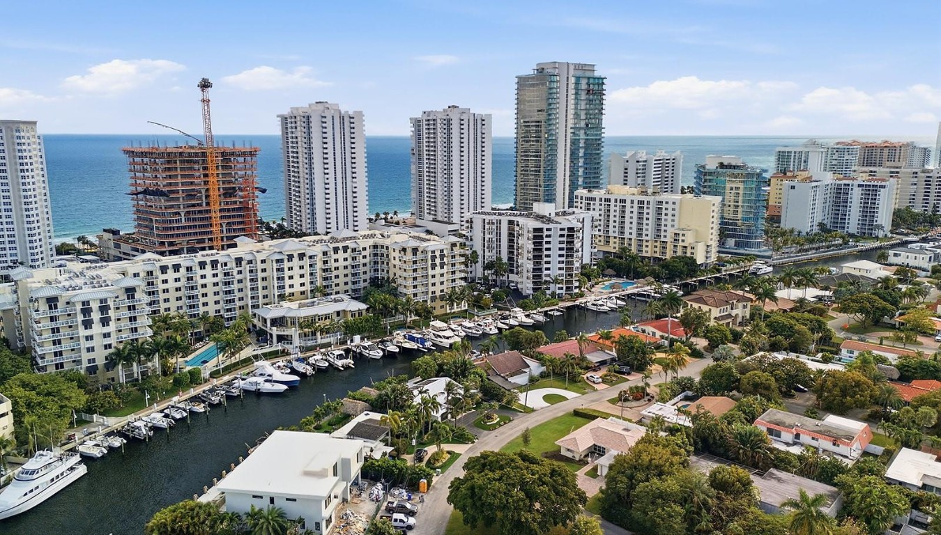 1370 E Terra Mar Pompano Beach, FL 33062