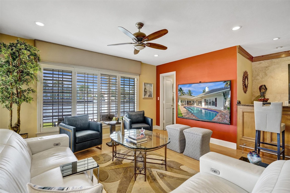 7 Saranac Sea Ranch Lakes, FL 33308