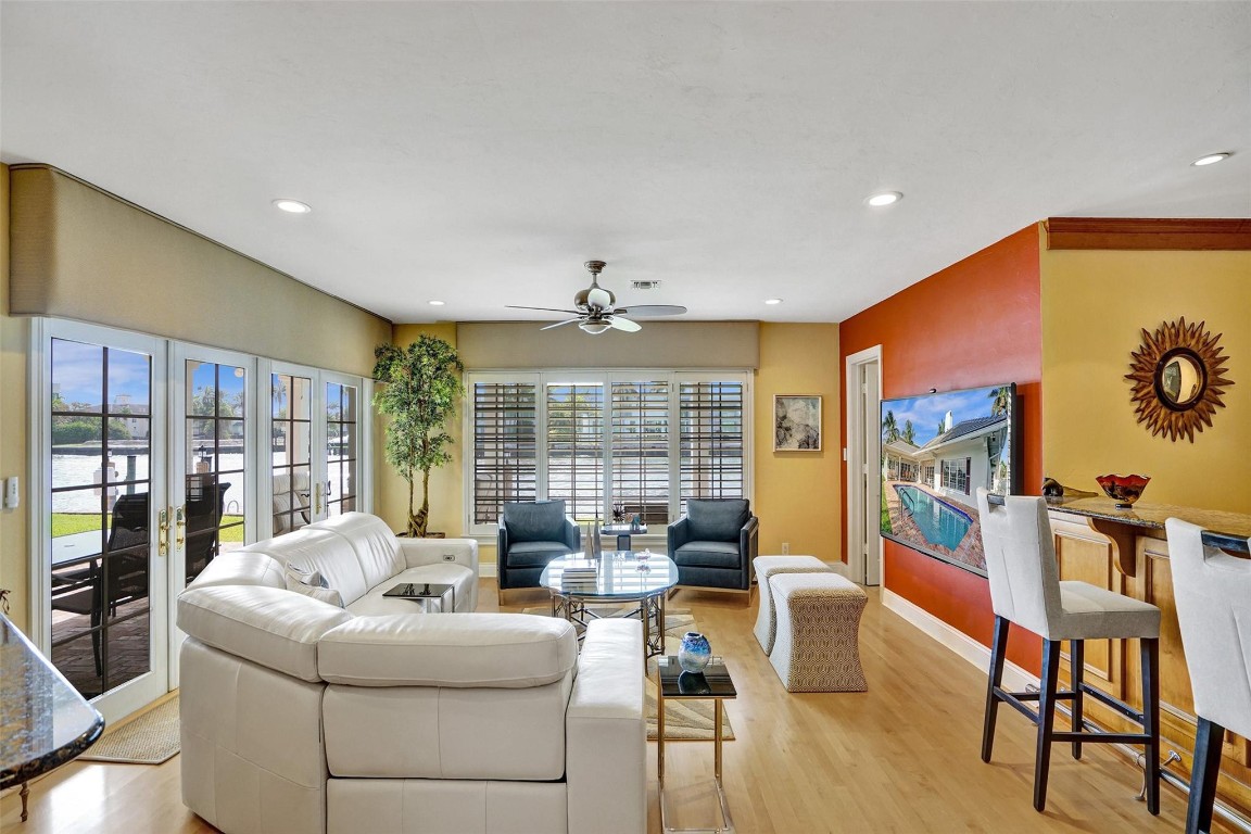 7 Saranac Sea Ranch Lakes, FL 33308