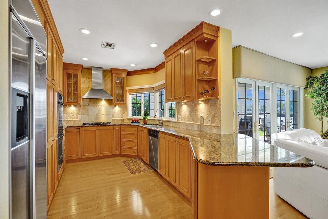 7 Saranac Sea Ranch Lakes, FL 33308