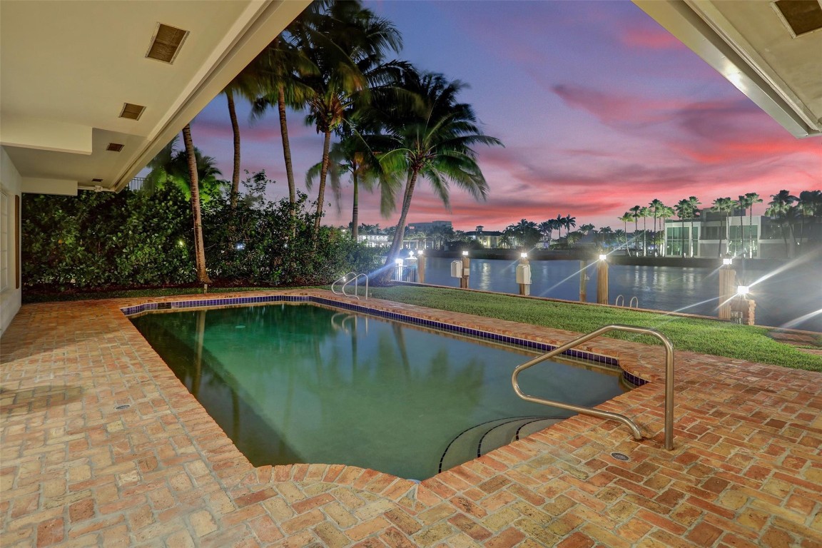 7 Saranac Sea Ranch Lakes, FL 33308