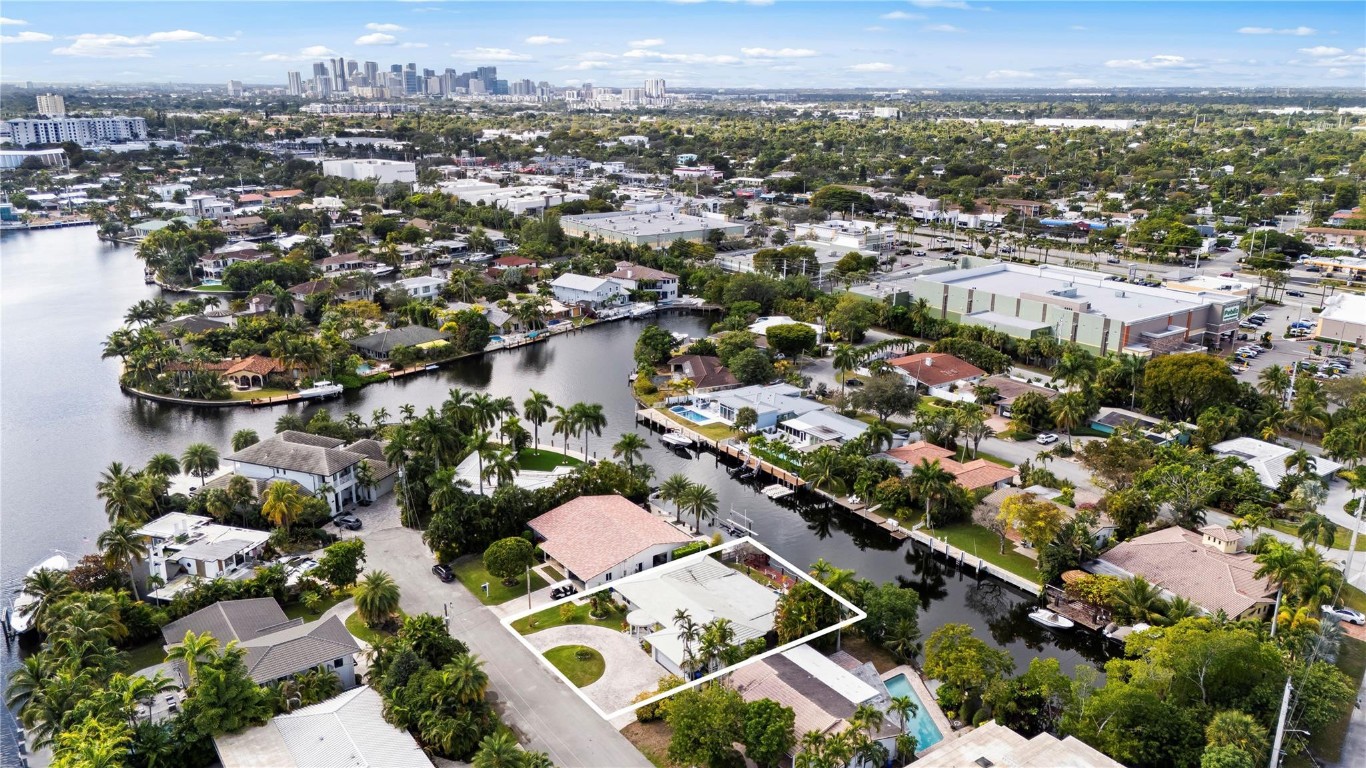 1735 NE 23rd Fort Lauderdale, FL 33305