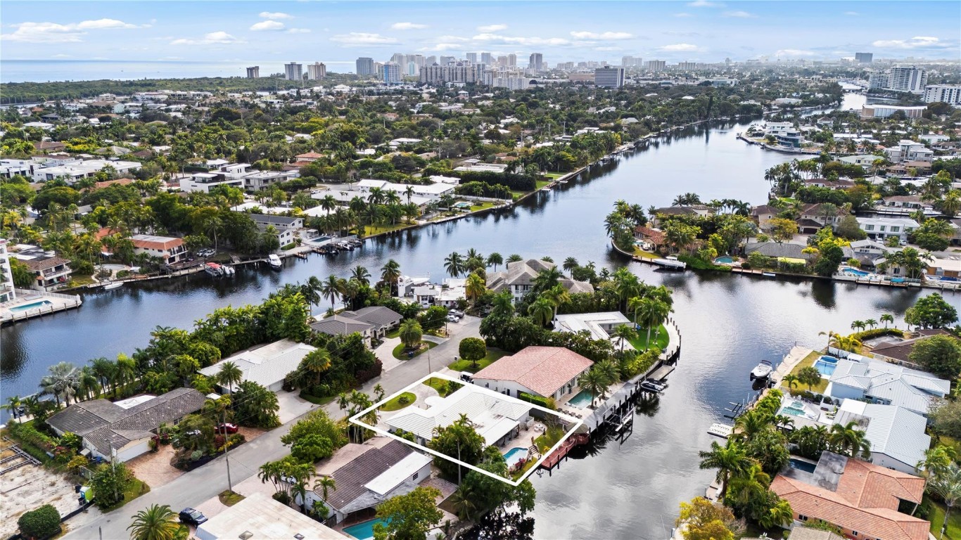 1735 NE 23rd Fort Lauderdale, FL 33305