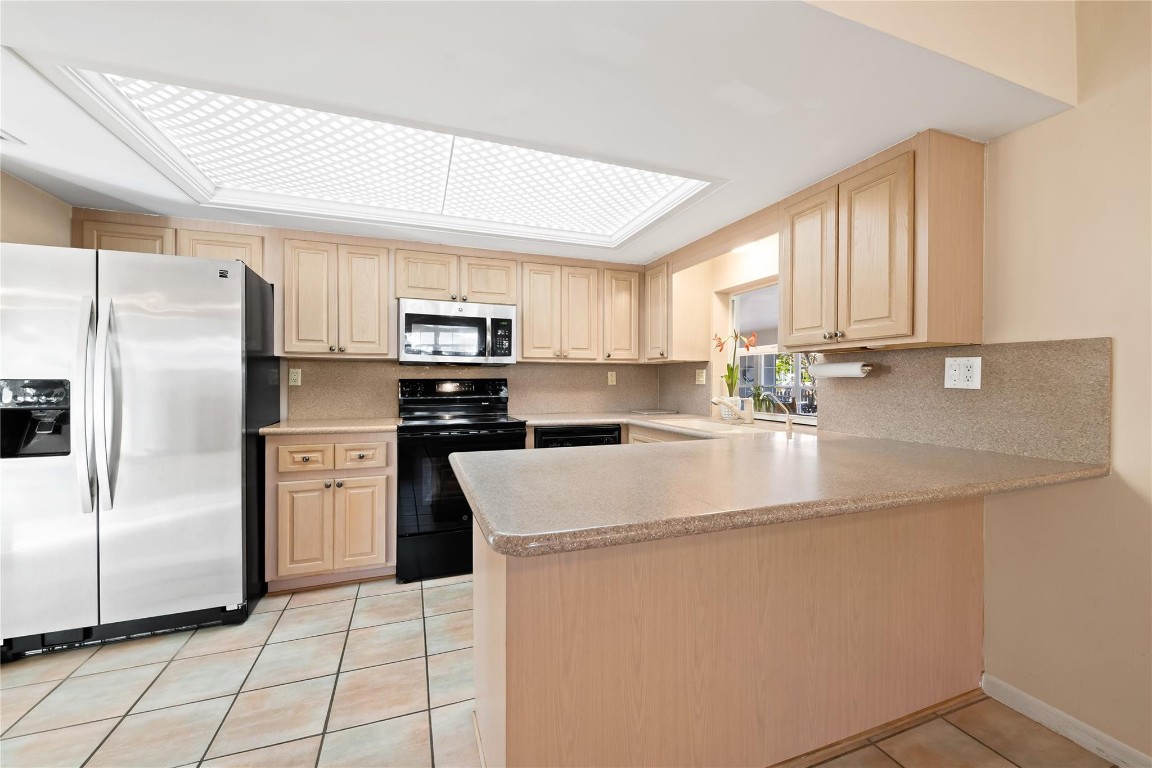 1735 NE 23rd Fort Lauderdale, FL 33305