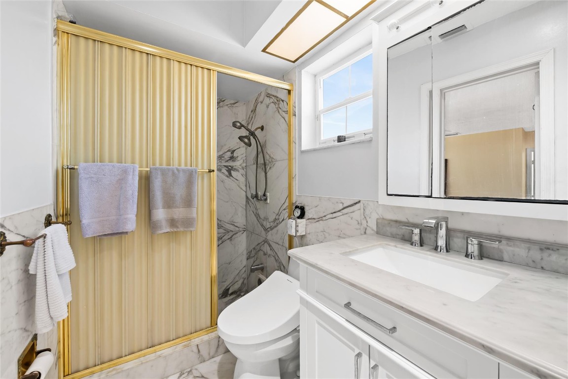 1735 NE 23rd Fort Lauderdale, FL 33305