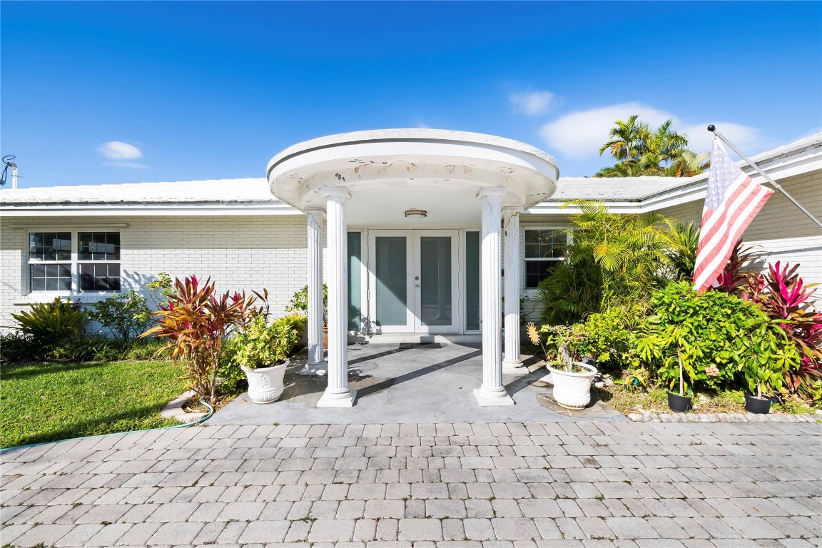 1735 NE 23rd Fort Lauderdale, FL 33305