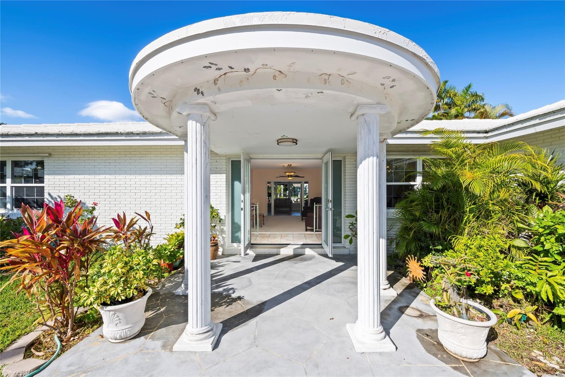 1735 NE 23rd Fort Lauderdale, FL 33305