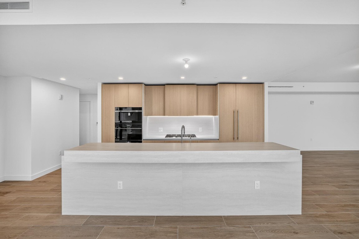 900 N Ocean #1401 Pompano Beach, FL 33062